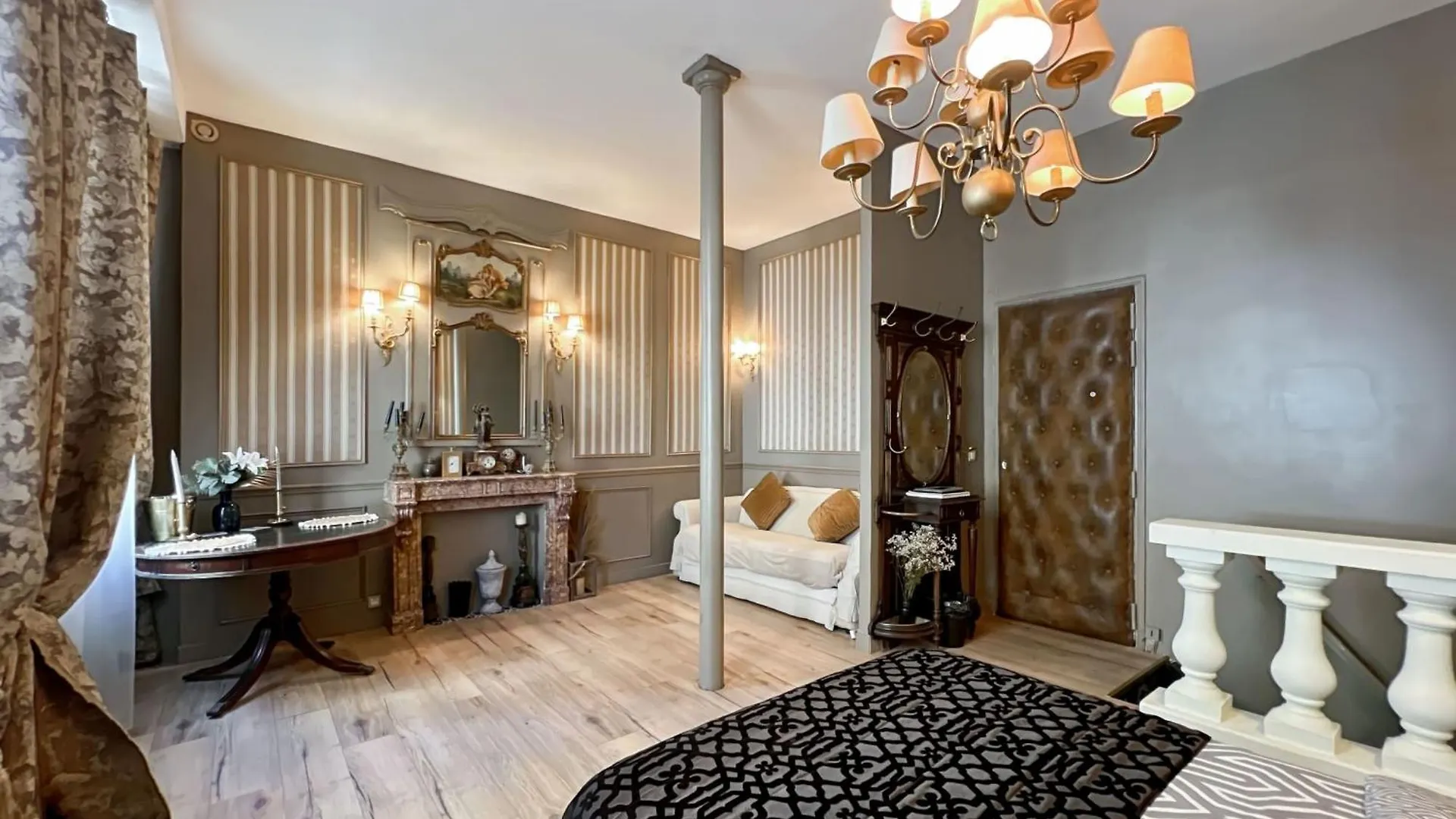 Apartment In Paris 15 Ideal For 4 People 0*,  France